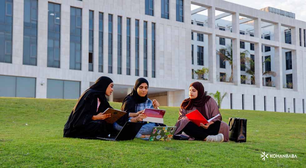 زندگی دانشجویی در عمان 2025